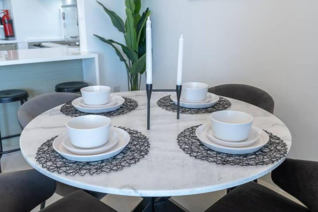Apartment Stylish 1-bedroom Retreat With Pool In Vibrant Jumeirah Golf Estates Dubai
